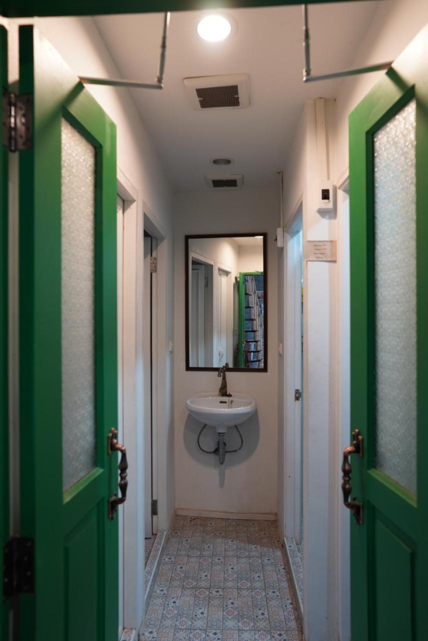 Ratana Boutique Hostel Bangkok Exterior foto